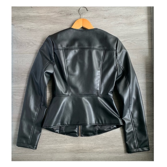 HP ✨NWOT 🖤 Zara Double Zippered Faux Leather Jacket - Picture 5 of 12